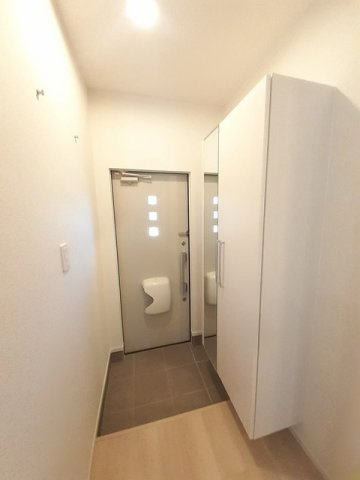ブリアン　メゾン　みやき　Ａの玄関|シューズボックス付きの玄関です★