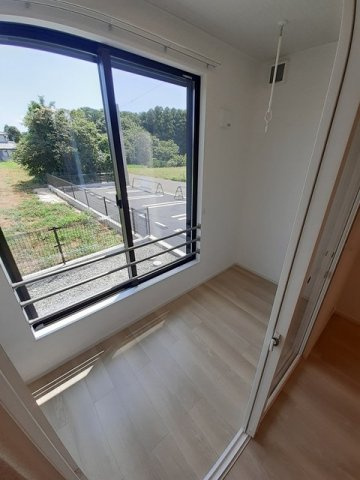 ブリアン　メゾン　みやき　Ａのバルコニー|天候を気にせず洗濯物が干せるサンルームです♪