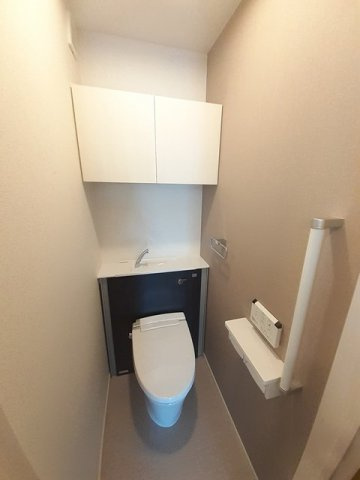 ブリアン　メゾン　みやき　Ａのトイレ|嬉しい温水洗浄便座付きです♪