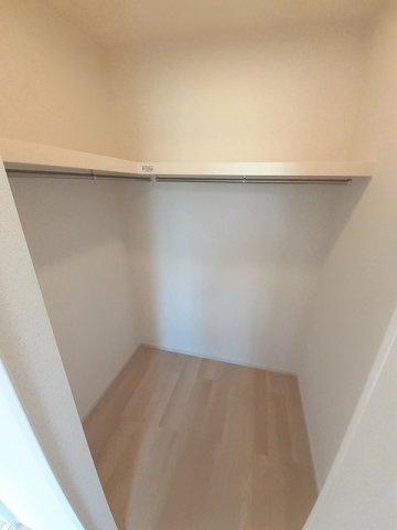 ブリアン　メゾン　みやき　Ａの収納|ウォークインクローゼットなので収納豊富です☆