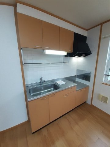 ラシーヌ四番館のキッチン|２口コンロ設置可能です★