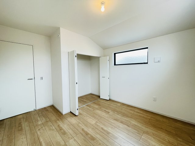 『八王子市新築戸建て』八王子市東浅川町563-5【仲介手数料無料】　８期の洋室|～仲介手数料無料☆八王子ひなた不動産～八王子市東浅川町　新築戸建て