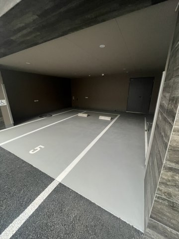 OAKLANCE森下Ⅱの駐車場