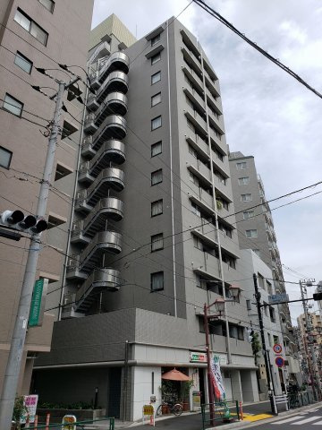 東急ドエルアルス根津の外観