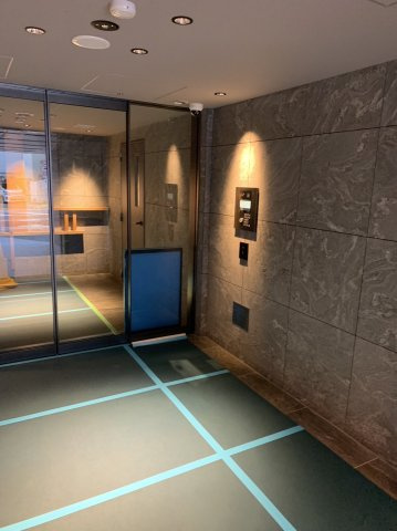 ルジェンテ文京湯島のエントランス