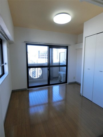 みついビルの内装