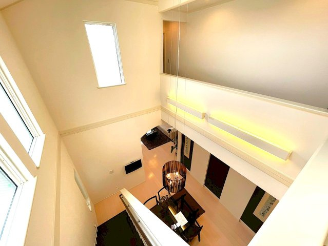 【居間・リビング】の画像