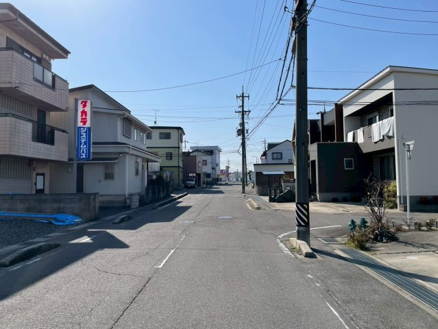 【前面道路含む現地写真】の画像