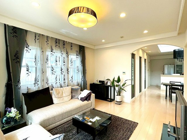 【居間・リビング】の画像