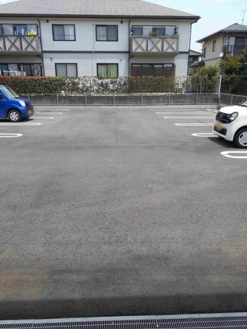 ティフブルーⅡの駐車場|駐車スペースもあります☆
