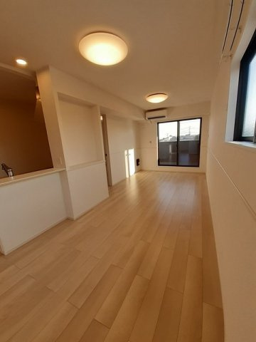 ジェルメメゾン　Ⅰの居間・リビング|広いリビングです☆