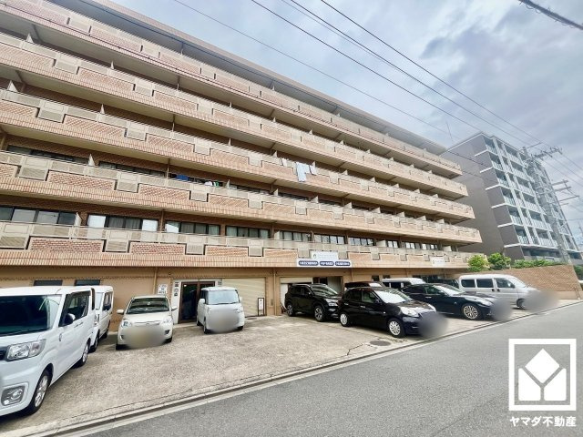 ライオンズマンション上鳥羽の外観