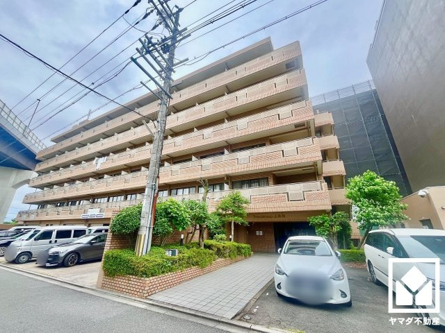 ライオンズマンション上鳥羽の外観