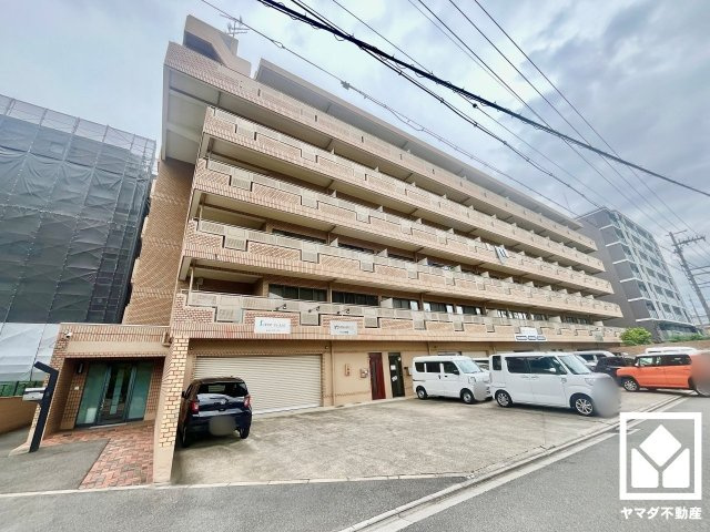 ライオンズマンション上鳥羽の外観