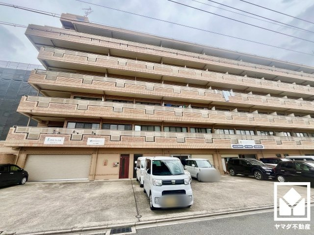 ライオンズマンション上鳥羽の外観