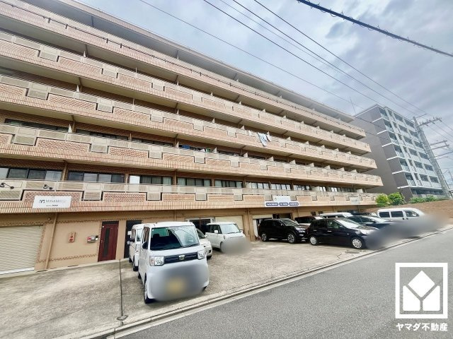 ライオンズマンション上鳥羽の外観