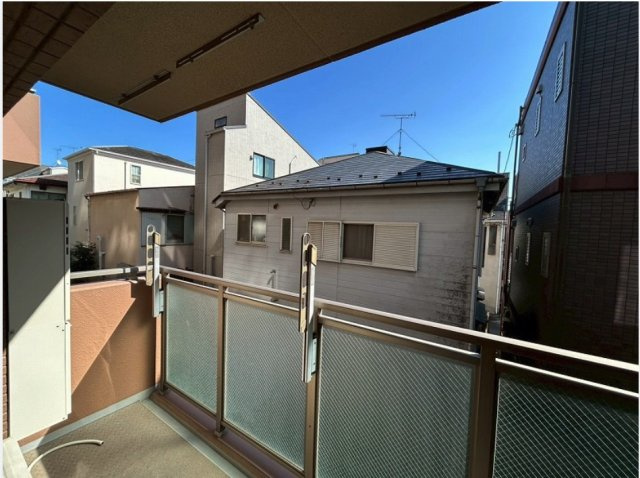 ★仲介手数料無料★サニーコート西小山（南東×南西角部屋につき、陽当たり・通風良好です）のバルコニー