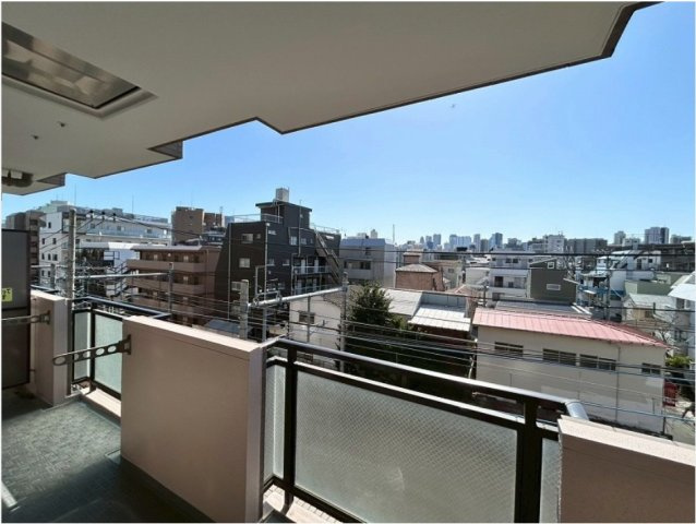 ★仲介手数料無料★レクセル下落合第２（最寄り駅徒歩3分）のバルコニー