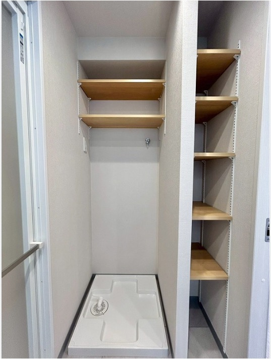 ★仲介手数料無料★レクセル下落合第２（最寄り駅徒歩3分）のランドリースペース