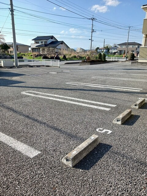 アルデンヌＣの駐車場