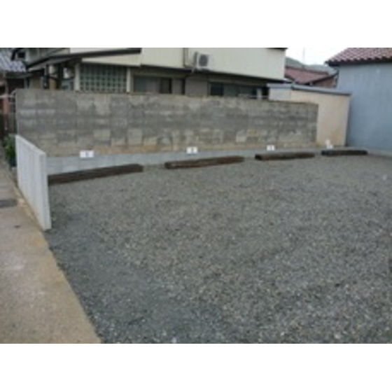 岐阜市長良の駐車場