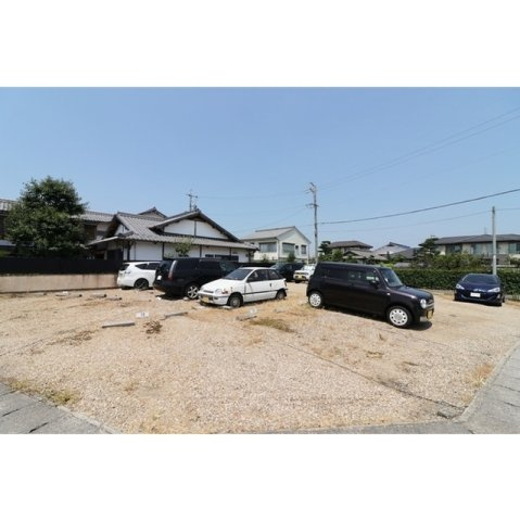 岐阜市西荘１丁目の駐車場の駐車場