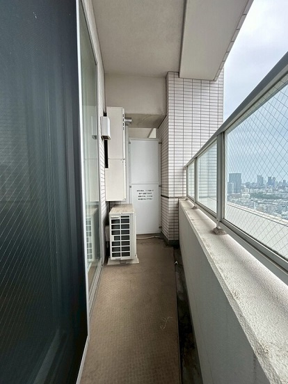 新宿区西新宿７丁目の賃貸マンションのバルコニー