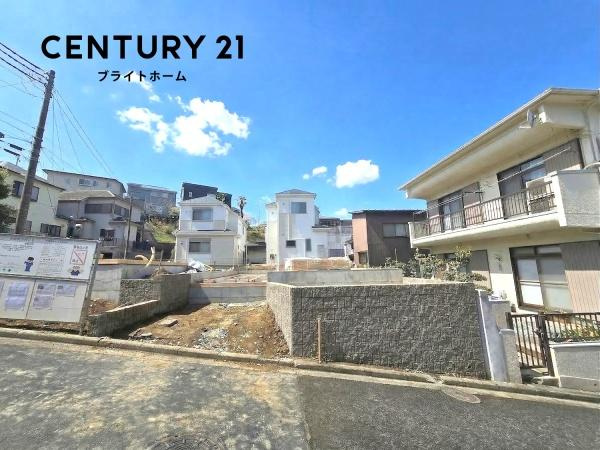 横浜市南区別所中里台の新築一戸建