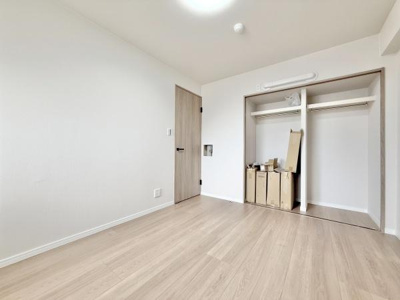 【子供部屋】 | ユニライフ堺・宿院 | 収納を完備！ベッドや机の配置もしやすく好きなものを飾る楽しみもあるお部屋♪お好みの部屋を自由につくることができます！