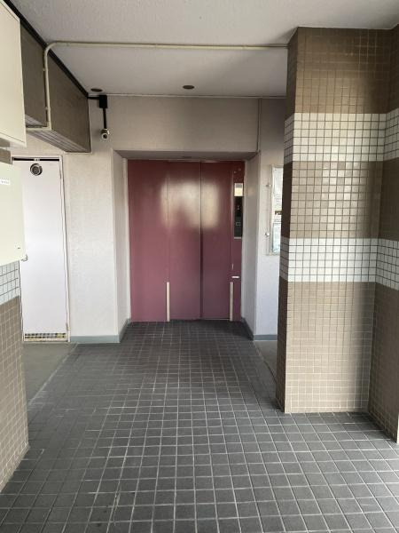 リバブル北野のエントランス