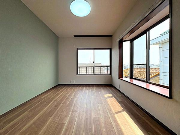 横浜市鶴見区梶山２丁目の中古一戸建の寝室