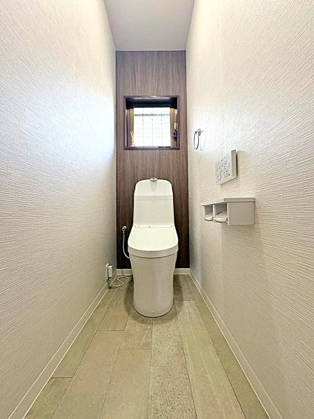 横浜市鶴見区梶山２丁目の中古一戸建のトイレ