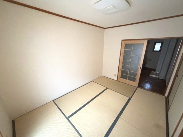 テラス 神戸市灘区灘北通４丁目の寝室