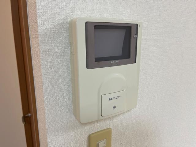 グラン・アムール弐番館の内装|カメラ付インターホン