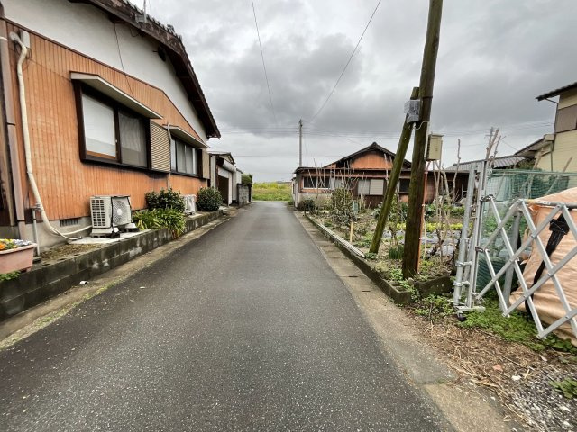 朝倉市頓田柿添　売り土地の前面道路含む現地写真|前面道路含む現地写真です