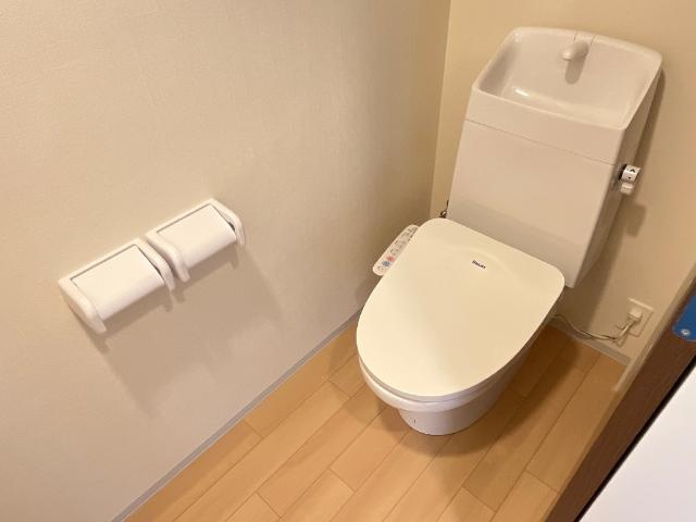 【トイレ】 | ソランジュ | シャワー付トイレ