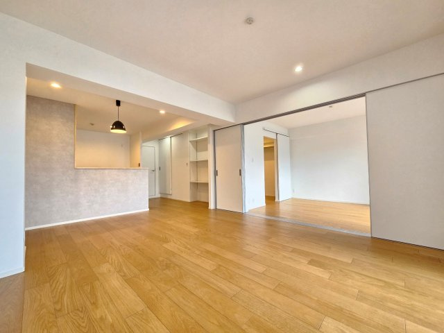 【居間・リビング】の画像