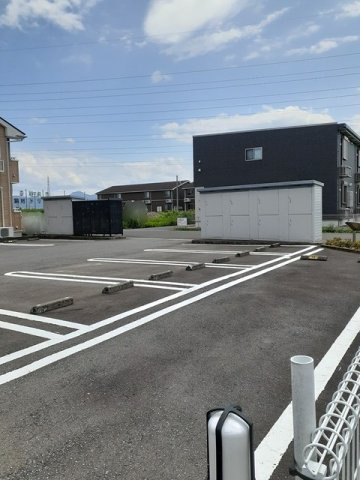 カサブランカＢの駐車場