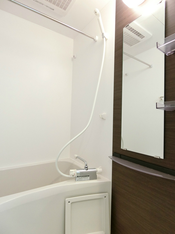 リブリ・GOLDの浴室