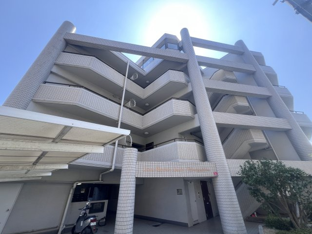 ライオンズマンション西江井ヶ島の外観