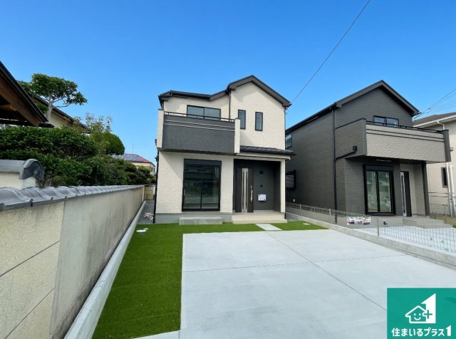 加古川市加古川町大野　新築一戸建ての外観|安心の10年保証！外観を美しく保ち、雨水で汚れを落とします！気になることがありましたら、お気軽にお問い合わせください！