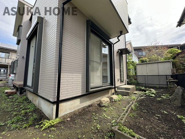 緑区三保町の庭|お庭があります。家庭菜園、イングリッシュガーデンなど使い方いろいろです♪