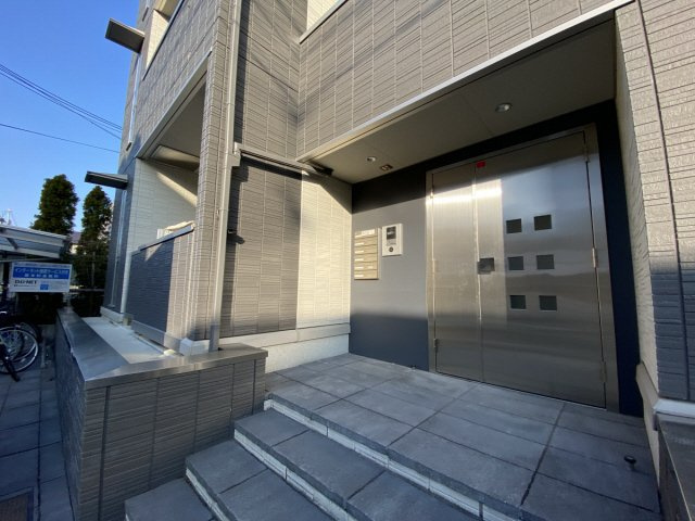 甲南コルンのエントランス