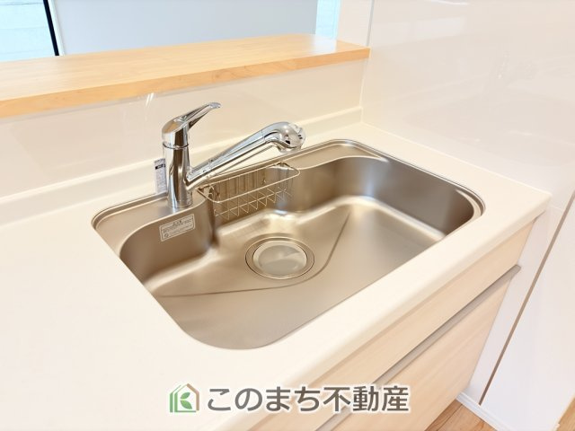 CRADLEGARDEN真岡市並木町第6のキッチン|大きなシンクで洗い物も楽です。