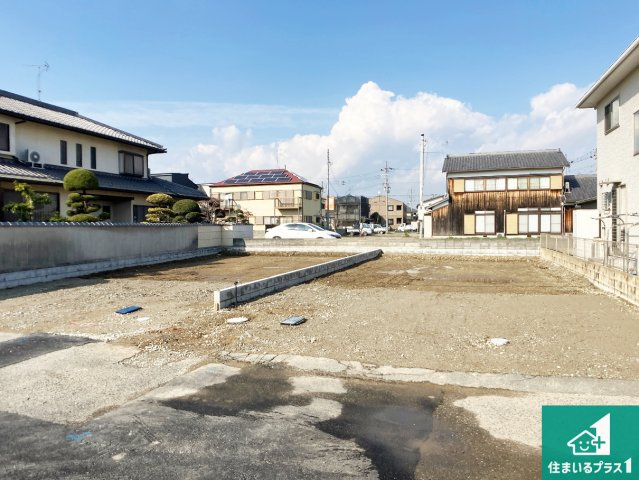 加古川市加古川町大野　新築一戸建ての外観|周辺は落ち着いた街並みの住宅地！子育てがしやすい住環境です！まだ未完成ですが、現地でしかわからない事もございます。是非一度ご覧ください。