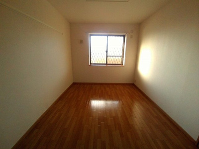 【内装】 | リバーサイドブライト | 明るい色調の室内です