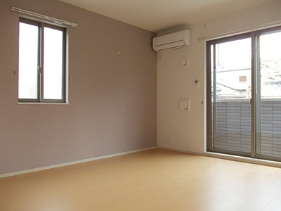 【居間・リビング】 | シエル・エトワールⅡ | こちらの居間で趣味の時間をお楽しみください