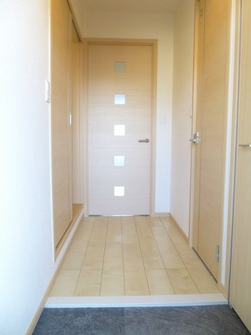 ローズパティオの玄関