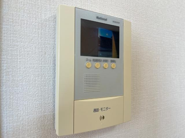 エルピーノの内装|カメラ付インターホン