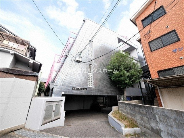 光栄ハイツ千里丘の外観
